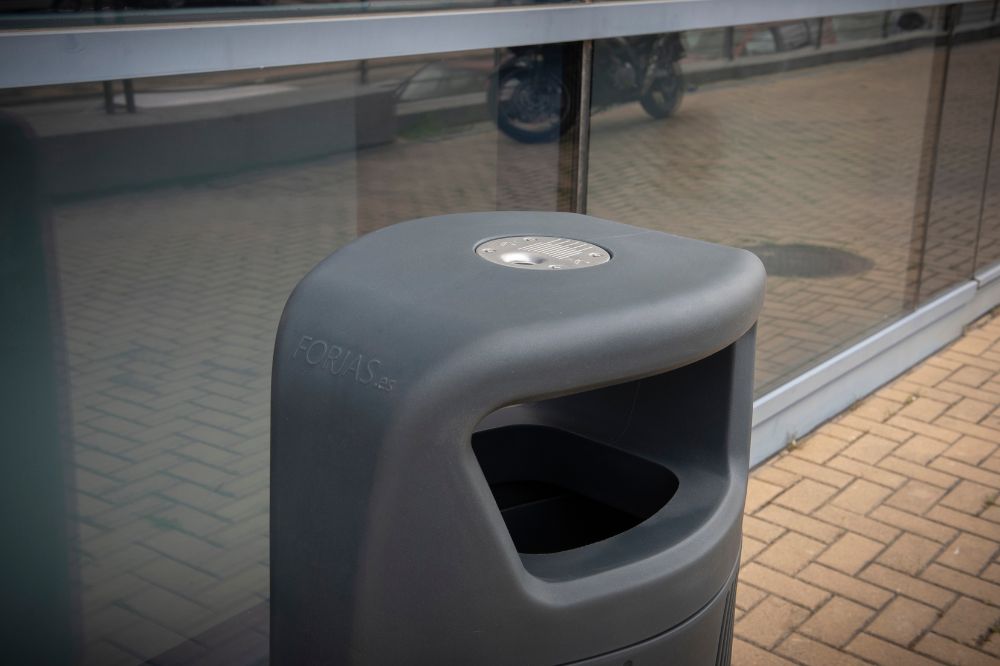 Papelera cenicero exterior